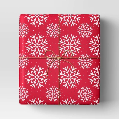 40" 220 Sq Ft Christmas Roll Wrap White Snowflakes On Red - Wondershop™ 1 40" 220 Sq Ft Christmas Roll Wrap White Snowflakes On Red - Wondershop™