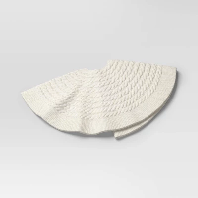 48" Centric Cable Knit Tree Skirt - Wondershop™ 6 48" Centric Cable Knit Tree Skirt - Wondershop™ - Image 6